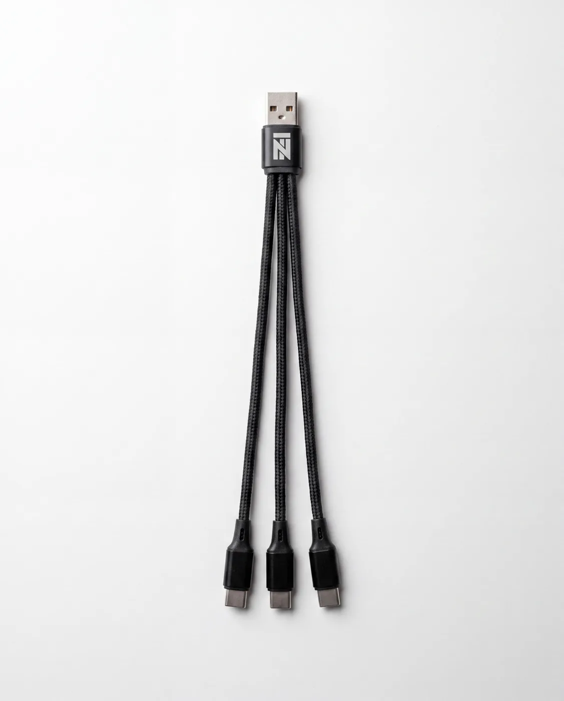 Cabo USB-C personalizado 3 em 1 NOVATRACKERS NovaLite para carregar três trackers simultaneamente