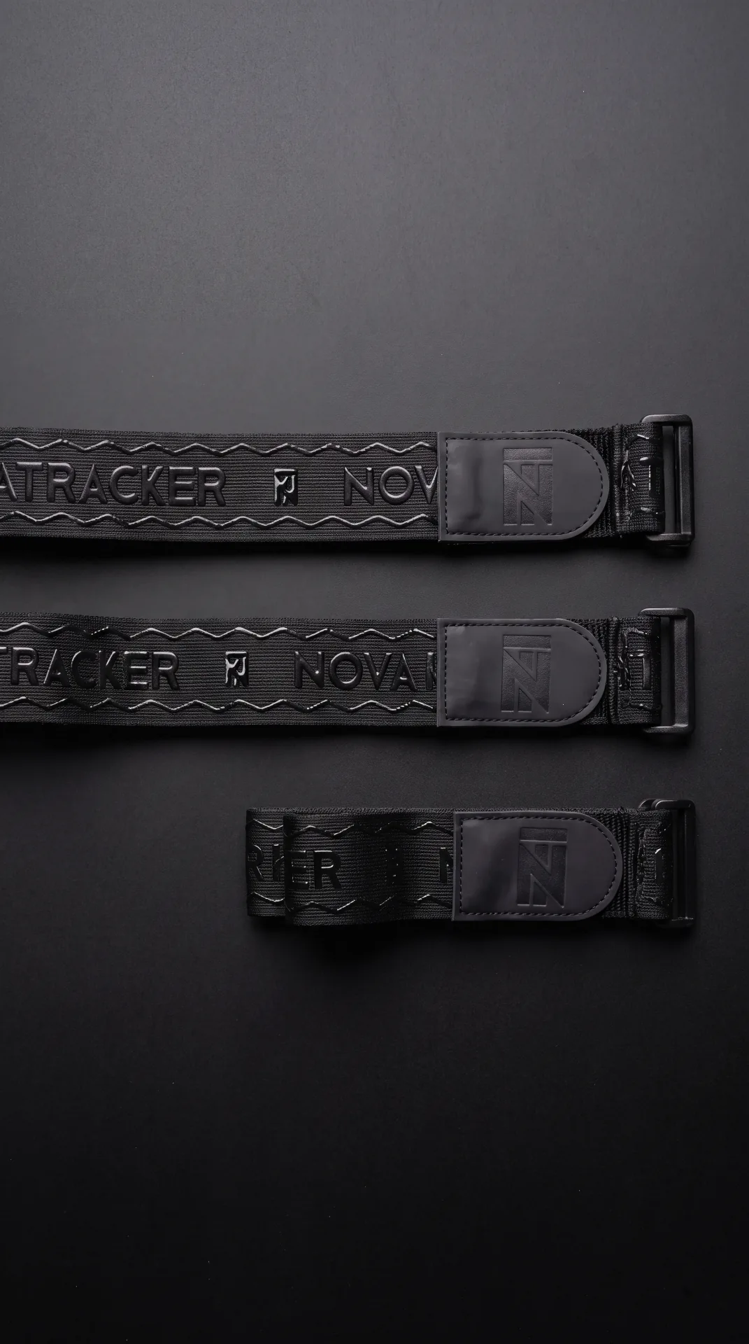 Straps premium NOVATRACKERS NovaTracker em nylon elástico preto com logo N gravada