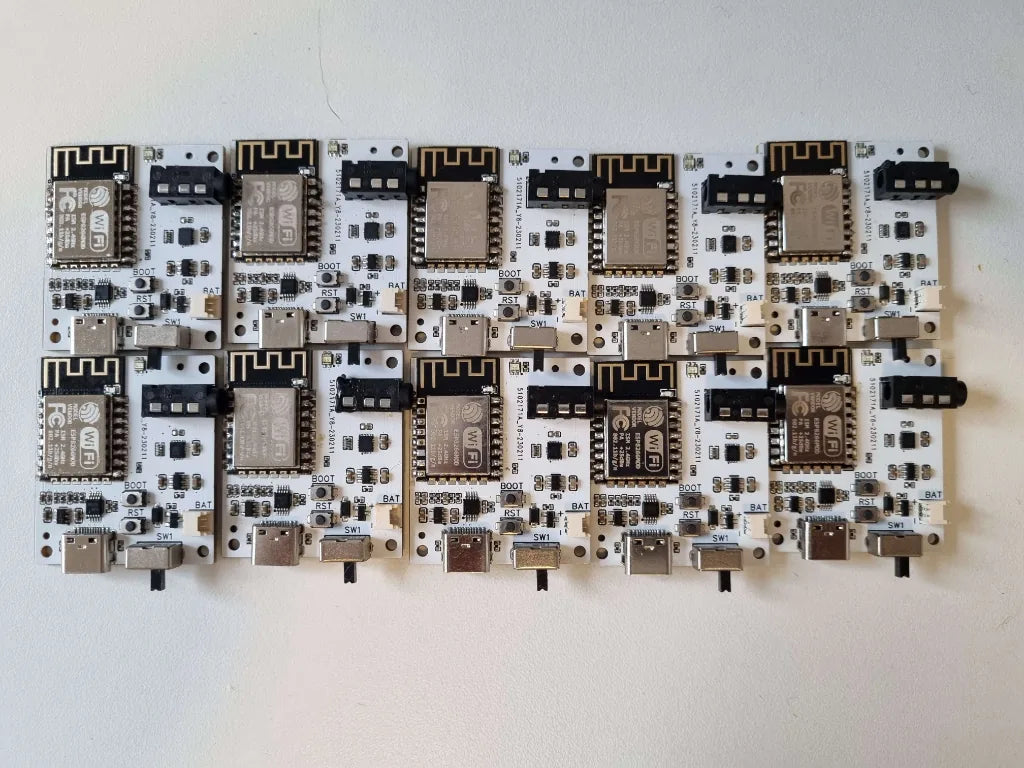 Lote de placas SMD do tracker.